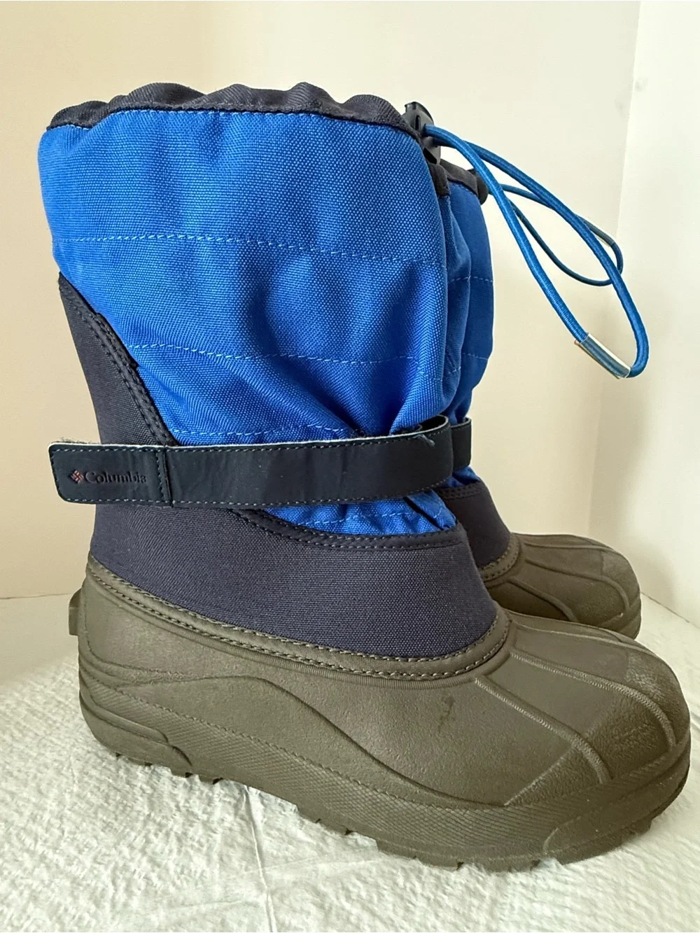 Columbia boys Blue and Black Insulated Winter Boot